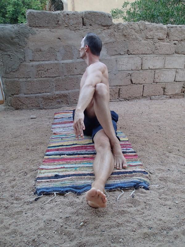 Gluteus and Back Stretch 2c